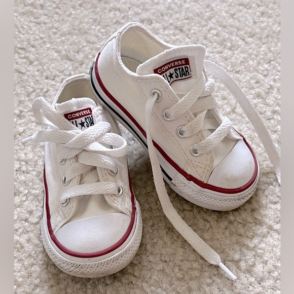 Toddler converse all stars sneakers - Picture 1 of 5